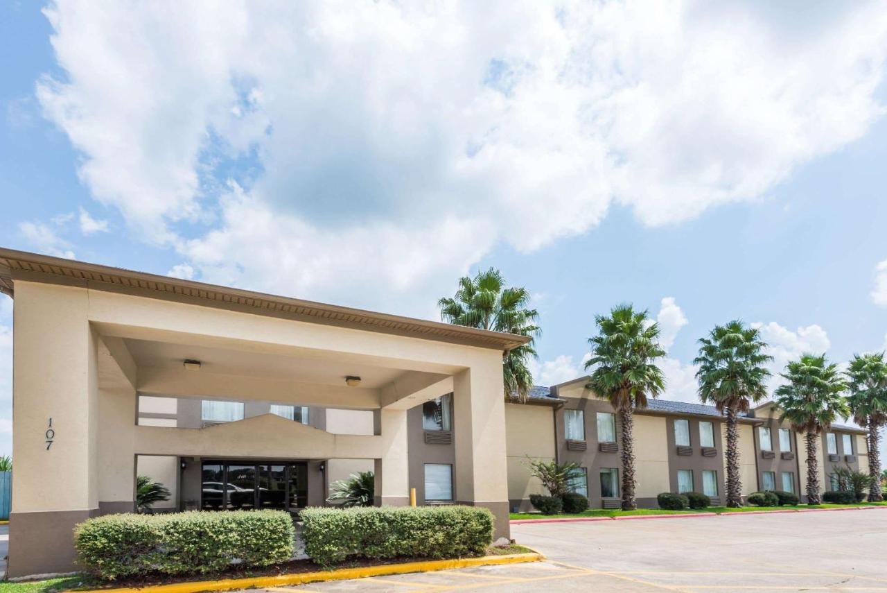 Howard Johnson By Wyndham Iowa La Exteriér fotografie